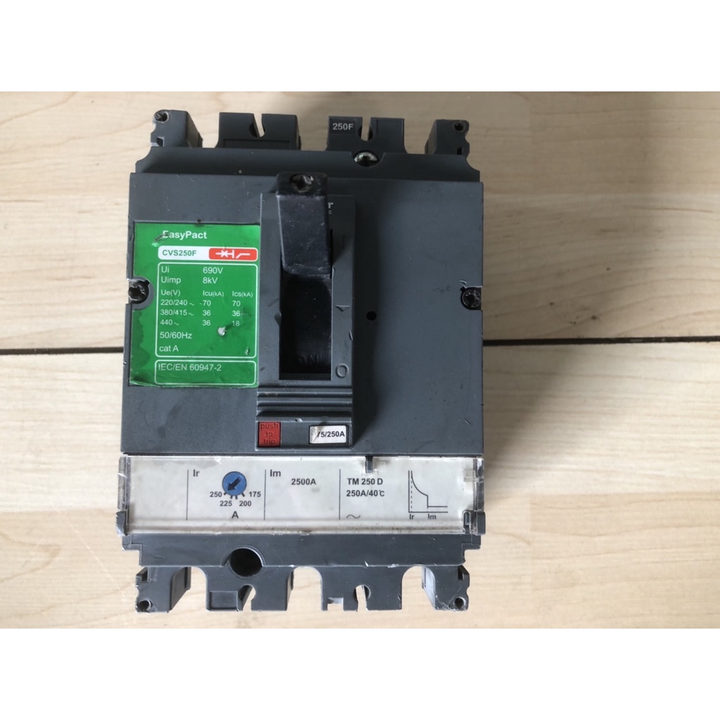 ขาย เมน เบรกเกอร์ ชไนเดอร์ สามเฟส 3P Main Breaker Schneider CVS100B ,CVS250Bขนาด 50-63-80-100-125-16