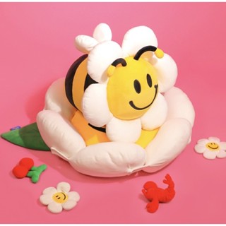 🐝PRE-ORDER Wiggle wiggle Cushion Blanket🌼