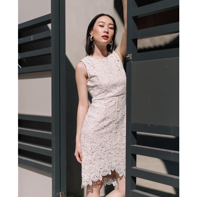 white lace dress RMV collection