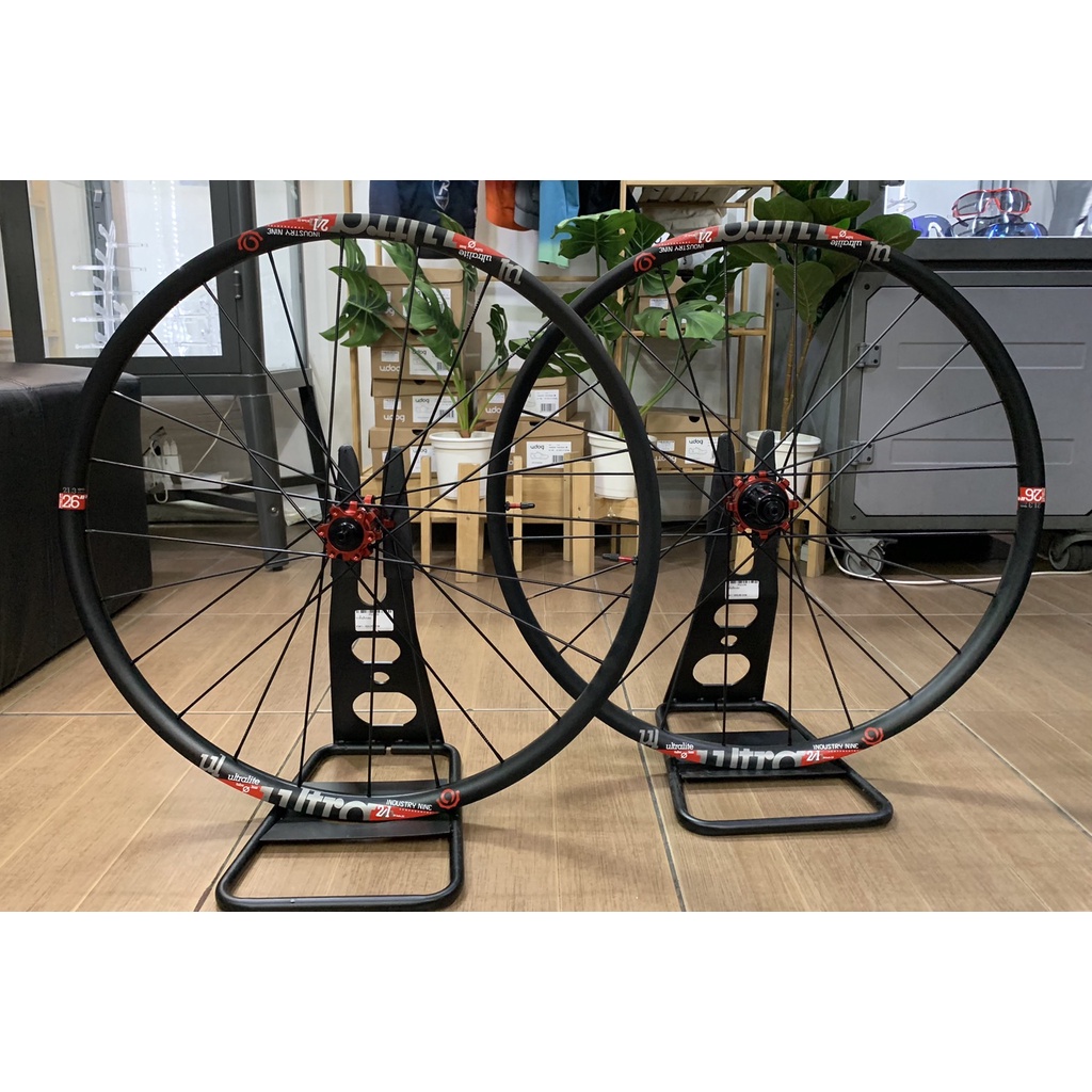 ล้อเสือภูเขา INDUSTRY NINE Uitralite 26 นิ้ว แกน9mm ดิสเบรค 6 รู