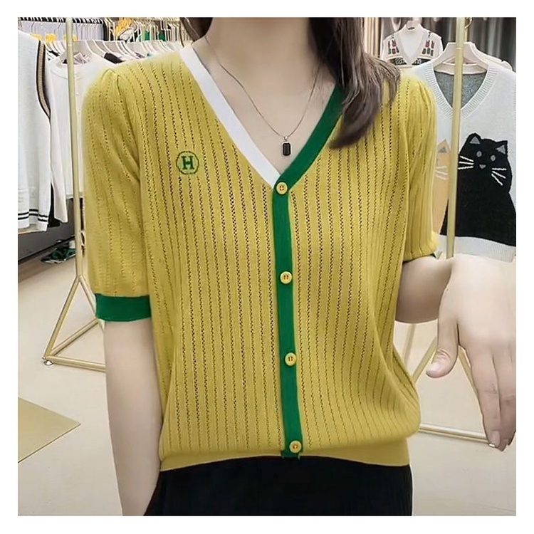 [40-90 กก.] จดหมายเย็บปักถักร้อยกลวงฤดูร้อนถักเสื้อยืดแขนสั้นคอวีสไตล์ตะวันตกผ้าไหมน้ําแข็งด้านบนทุกการแข่งขัน ผอมลง ดู