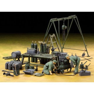 [ชุดโมเดลสเกลประกอบเอง] TAMIYA 37023 1/35 GERMAN FIELD MAINTENANCE TEAM &amp; EQUIPMENT SET โมเดลทามิย่าแท้ model