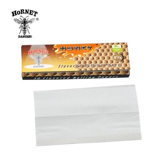 กระดาษโรล Hornet กลิ่นน้ำผึ้ง 78 มม 50 แผ่น/ตลับ 🌿 Hornet Honey Flavored Rolling Papers 78mm 50 Leaves/Booklets