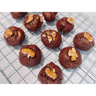 Walnut Choco Cookies วอลนัทช็อกโกแลต คุกกี้ 8 ชิ้น