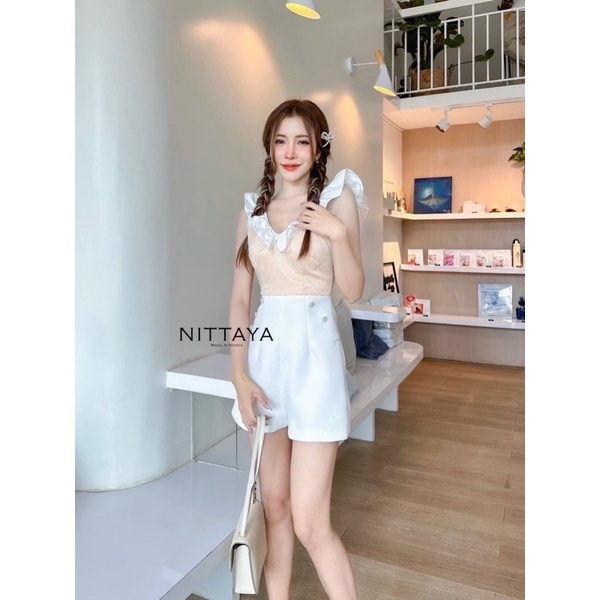 New Nittaya size L จั้มขาสั้นสีขาว