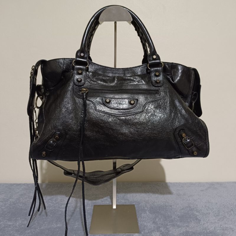 กระเป๋า BALENCIAGA Classic City (มือสอง งานคัด งานหัว งานลุ้นแท้) ใบนี้สวยมาก