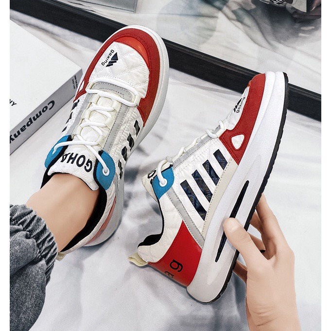 รองเท้าผ้าใบผู้ชายสไตล์เกาหลี รองเท้า Sneker 4 แถบน้ําหนักเบาพิเศษ_NC STORE