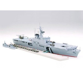 [ชุดโมเดลสเกลประกอบเอง] TAMIYA 31006 1/700 JMSDF(Japan Maritime Self Defense Force) JDS(JMSDF Defense Ship) LST-4002 ...