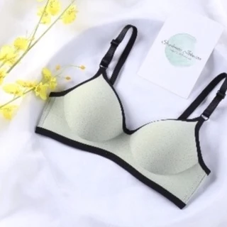 เสื้้อในผู้หญิงสีพลาสเทลน่ารักๆ รุ่น B-053 เสื้อในไร้โครง ดันทรง มีฟองน้ำในตัว สินค้าพร้อมส่ง(แนะนำสั่งเพิ่ม2ไซส์นะคะ)