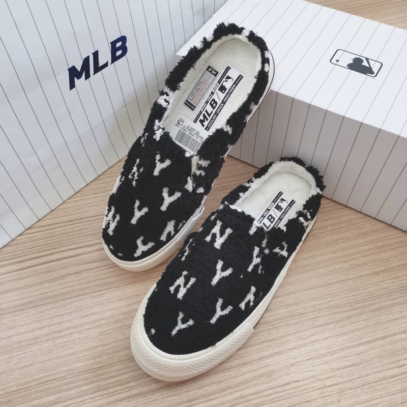 MLB Mule Fleece Monogram NY