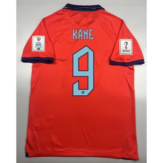 เสื้อฟุตบอล แฟนบอล ทีมชาติ อังกฤษ เยือน England Away พร้อมเบอร์ชื่อ 9 KANE และอาร์มฟุตบอลโลก