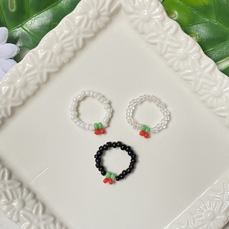 พร้อมส่ง แหวนลูกปัดเชอร์รี่