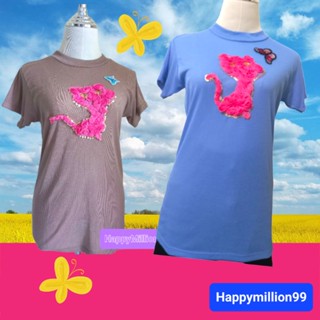 HM-1#เสื้อยืด แต่งลายแมว ปักเลื่อม ดอกกุหลาบสีชมพู แขนสั้น ผ้าโพลีเนื้อนุ่มยืดหยุ่นใส่สบายไม่ร้อนขนาดฟรีไซส์อก30-38นิ้ว