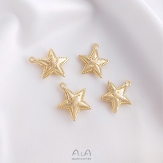 จี้รูปดาวห้าแฉก ตัวอักษรภาษาอังกฤษ สองด้าน สีทอง 14k