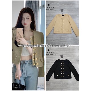 เสื้อคลุม 𝐂𝐞𝐥𝐢𝐧𝐞 Women Chasseur Jacket in Boucle Tweed  งานสวย ผ้าดี ทรงคือที่สุด อากาศเย็นๆ แบบนี้ ติดเอาไว้คลุมไหล่