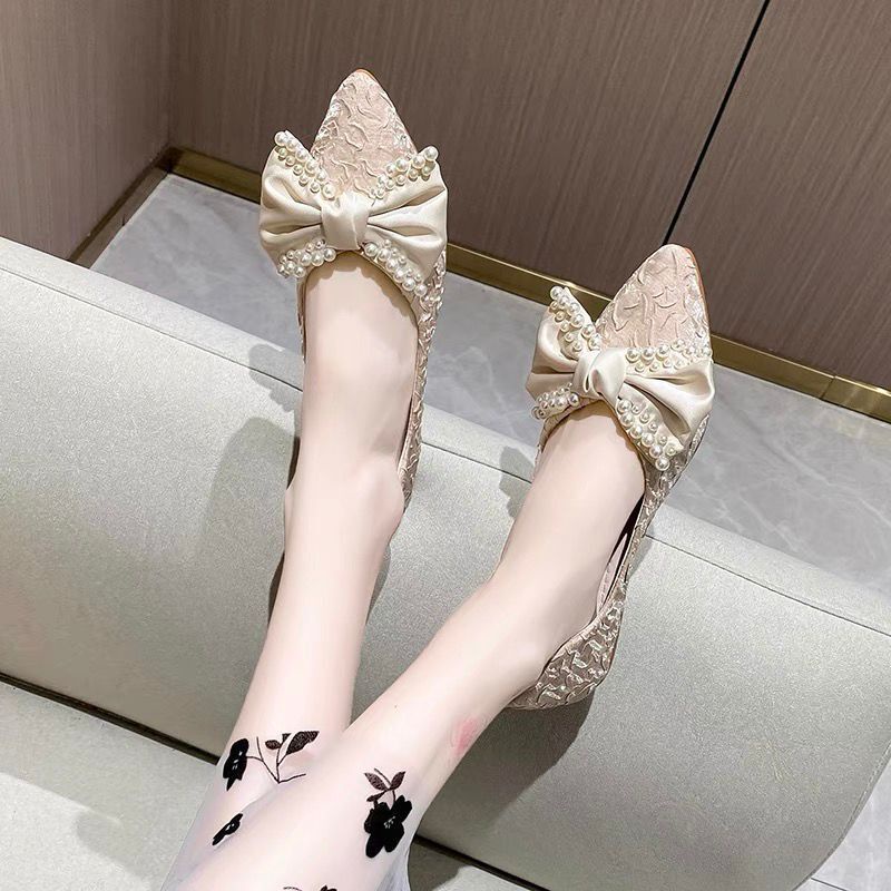 พร้อมส่ง  รองเท้าแตะส้นแบนสีเบจหวาน, รองเท้าไม่มีส้น, หัวแหลม, ฝรั่งเศส, โบว์, นัวเนีย, มุก, สง่างาม, ไม่เป็นทางการ, นั ราคา ถูกที่สุด ดีลบีเคเค