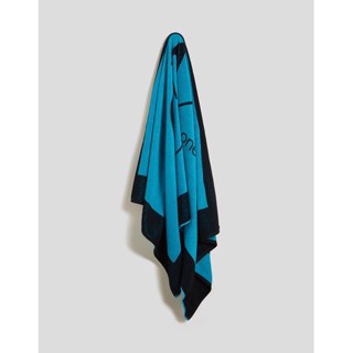 พร้อมส่ง ผ้าขนหนู Calvin Klein Beach Towel สี Black and Blue ของแท้