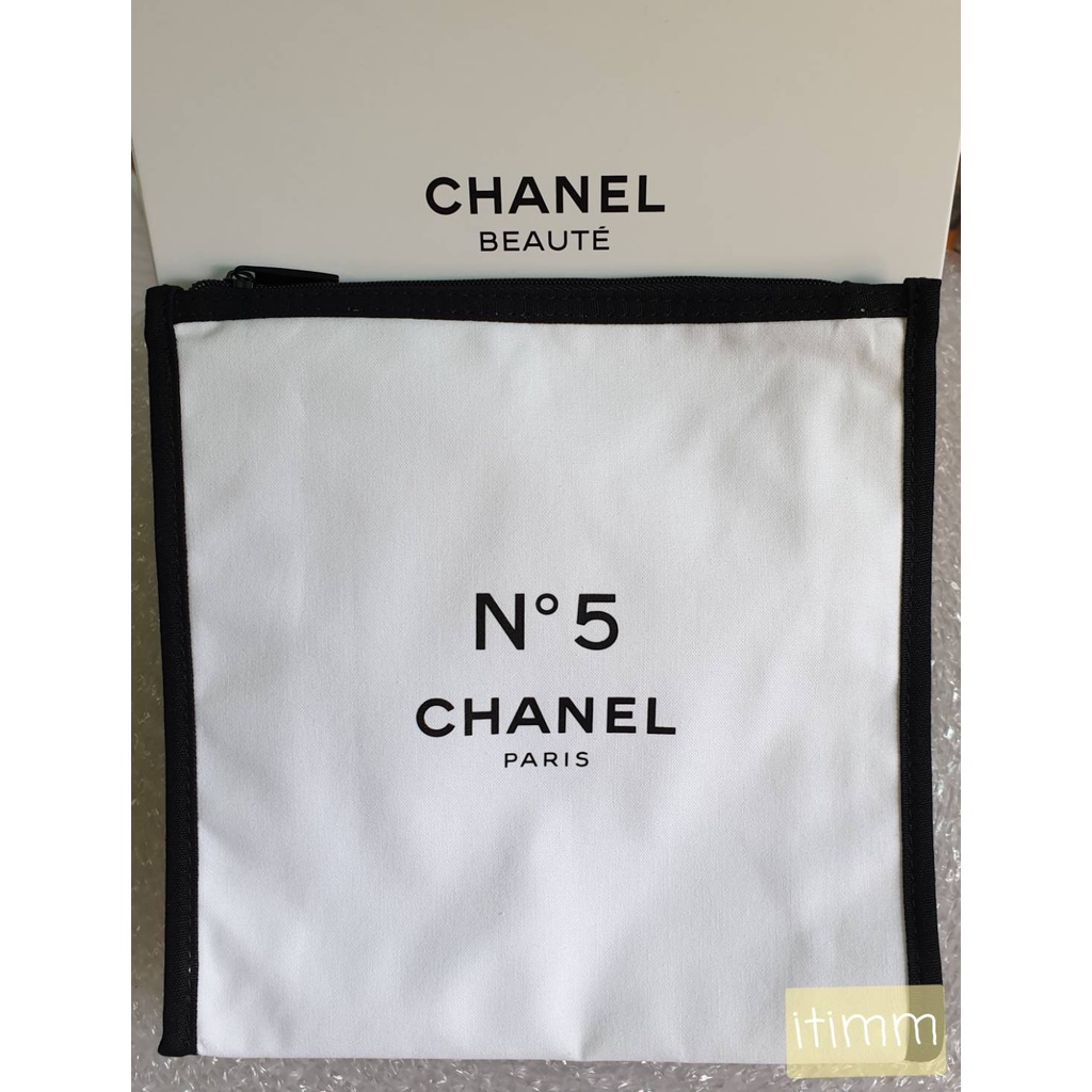 พร้อมส่ง Chanel no.5 pouch กระเป๋าใส่เครื่องสำอางค์ ใส่ของจุกจิก year end gift 2022