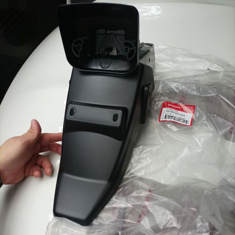 80100 GF6 2A0 REAR MUDFRAME HONDA WIN 100 เดิม