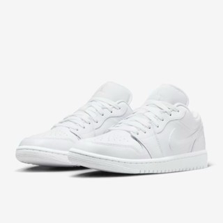 Nike Air Jordan 1 Low Triple White Size 9usw(26cm) พร้อมส่ง