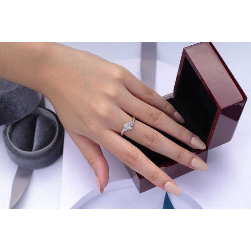 แหวนเพชร Jubilee Diamond ตัวเรือนทองขาว 18k