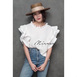 ZeLaLu PLEATed BLouSE•• เสื้ออัดพลีททรงสวยเริ่ดเว่อร์วัง ดีเทลที่ช่วงคอเก๋แต่งขอบระบายคลื่นเล็กๆ