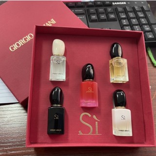 Giorgio Armani Si Mini  Gift Set  ปริมาณ 7ml*5  จิออร์จิโออาร์มานี่ซิ น้ำหอมแท้ น้ำหอมสำหรับผู้หญิง เซ็ตของขวัญ