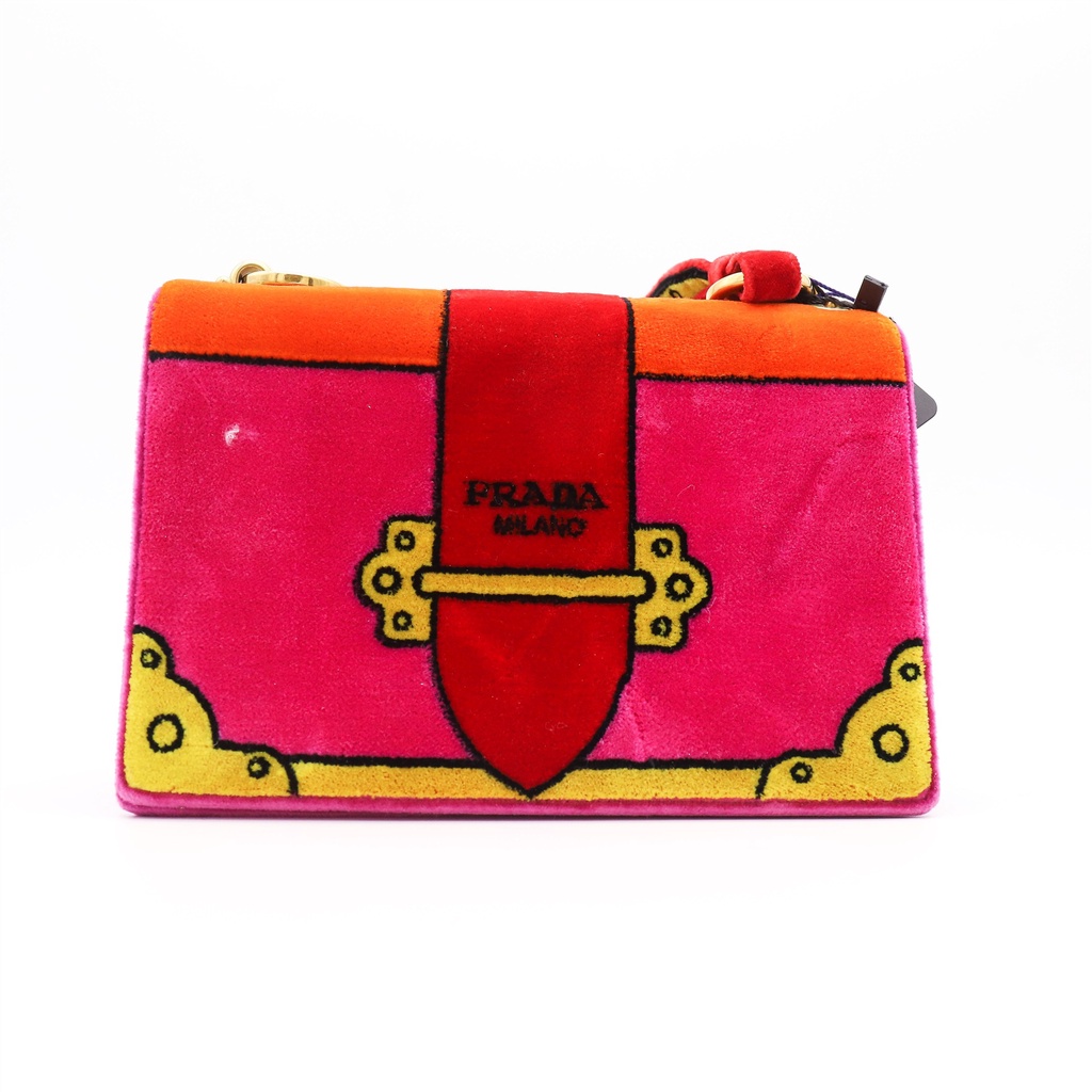 Prada Court Bag กระเป๋าสะพายกำมะหยี่สีชมพู