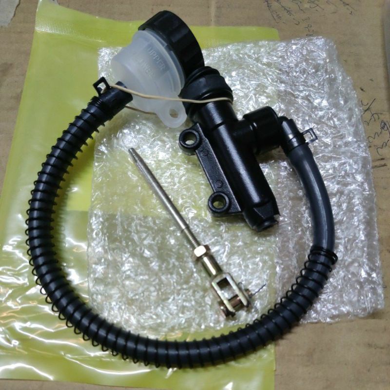 ปั้มหลักหลัง Modenas NS200 RS200 Pulsar