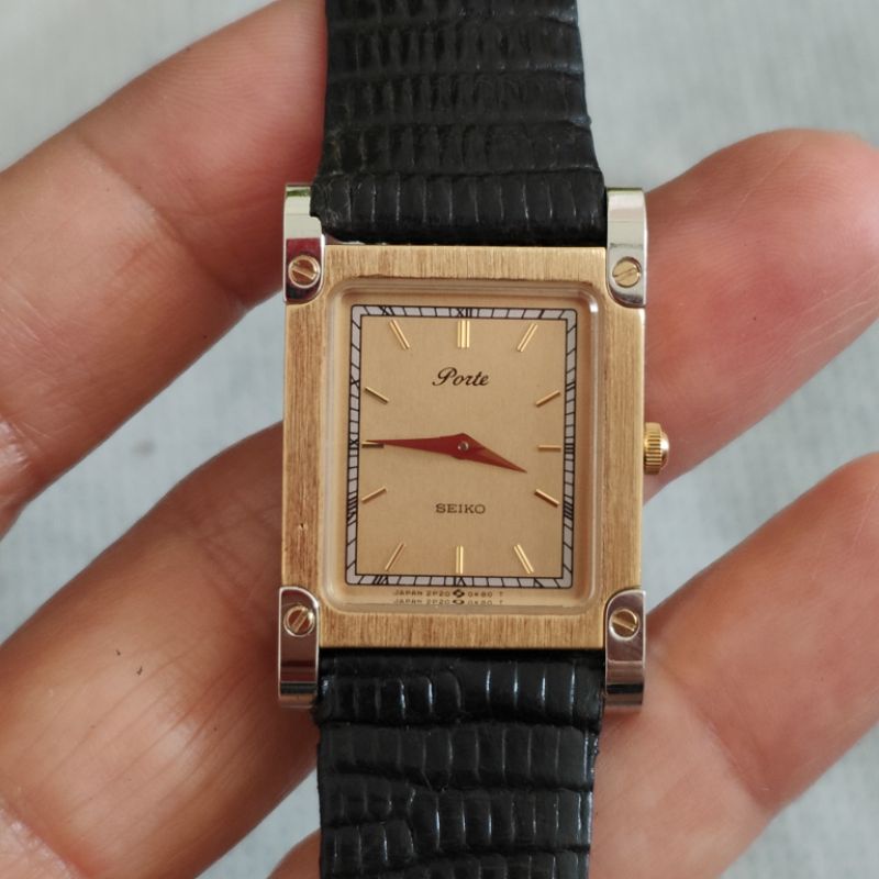 นาฬิกาผู้หญิง นาฬิกาญี่ปุ่นมือสอง นาฬิกา Vintage Seiko tank watch 2กษัตริย์ ระบบ quartz เรียบหรู