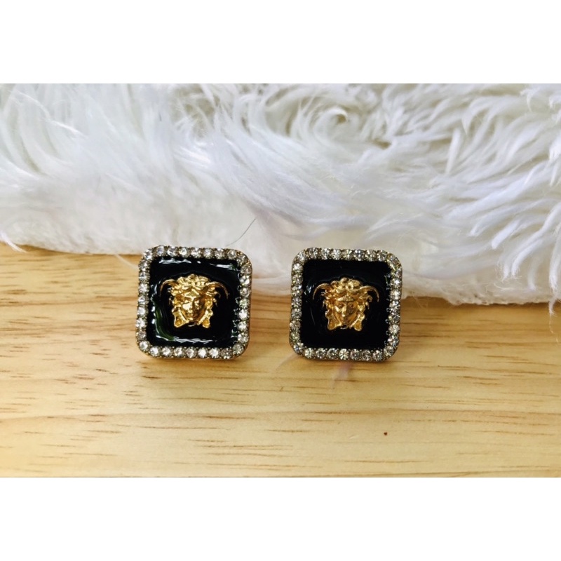 ต่างหูเวอซาเช่ Versace ต่างหูแบรนด์เนม