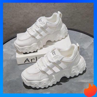 รองเท้าผ้าใบไซส์ใหญ่ รองเท้าผ้าใบเสริมส้น Daddy Shoe Girl 2021 ฤดูใบไม้ผลินักเรียนใหม่ฉบับเกาหลี Ulzzang Harajuku รองเท้าผ้าใบ INS อเนกประสงค์เทรนด์รองเท้าสีขาวเล็ก ๆ น้อย ๆ