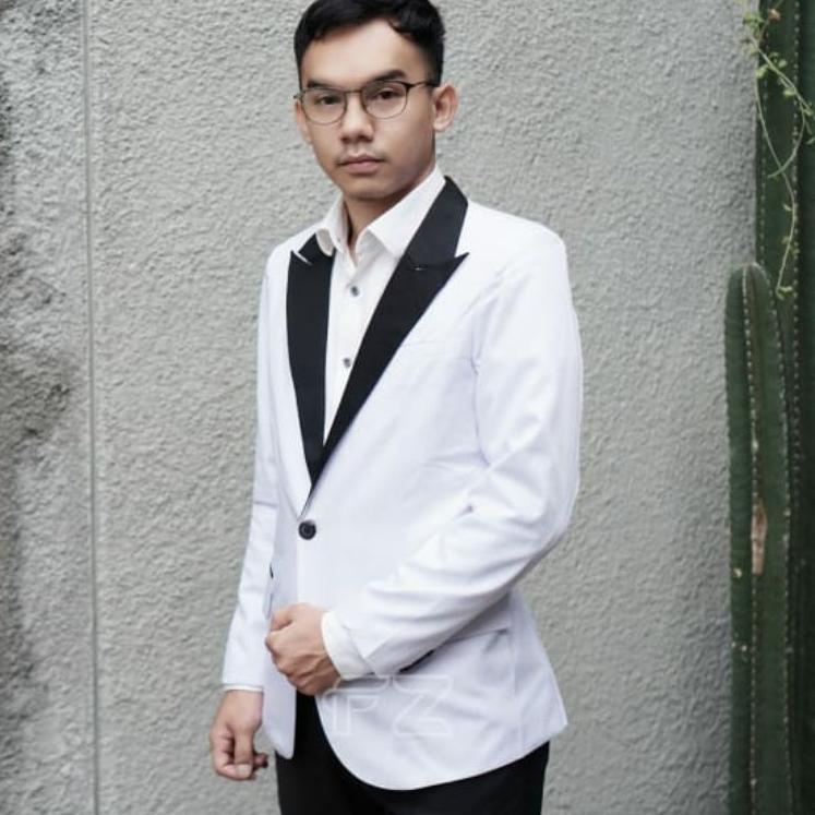 Trusted WHITE ZERO MENS BLAZER - เสื้อแจ็คเก็ตสีขาวผู้ชายสุดเท่เกาหลีประสิทธิภาพแผนกต้อนรับงานแต่งงา