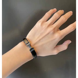 พร้อมส่ง New HERMES Clic Clac H Bracelet so black (Ori)เทพ 📌Size 19  📌พร้อม(กล่อง)กล่อง การ์ด ถุงกระดาษ