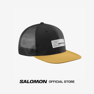 SALOMON TRUCKER FLAT CAP หมวกสำหรับออกกำลังกาย สี BLACK/CUMIN