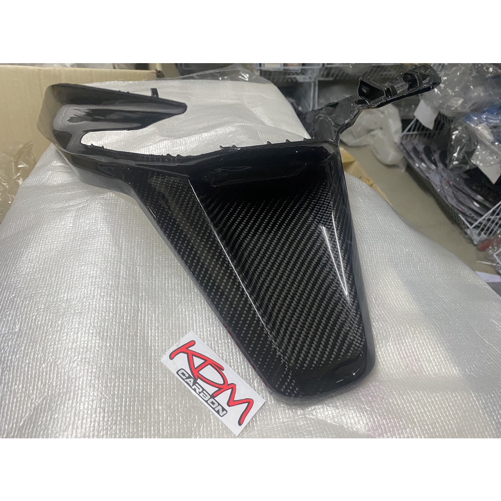 ฮบังโคลนท้ายท่อนบน ไฟส่องป้าย FOฉบังโคลนท้ายท่อนบน ไฟส่องป้าย FORZA350 ปี2023 งานหุ้มคาร์บอนแท้ๆลาย2 ชิ้นงานแท้จาก0 สวยๆ