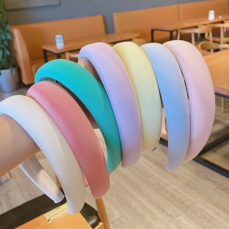 2022แถบคาดศีรษะฟองน้ําปีกกว้างกะโหลกศีรษะสูงด้านบนหญิงครีมที่เรียบง่ายกดผมคาดศีรษะ