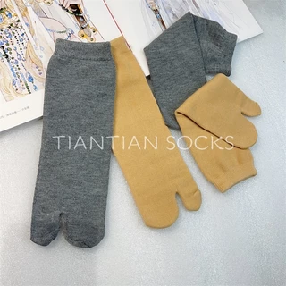 TIAN TIAN T115 ถุงเท้าผ้าฝ้าย แบบสองนิ้ว สีพื้น สไตล์ญี่ปุ่น เหมาะกับฤดูใบไม้ร่วง และฤดูหนาว สําหรับผู้หญิง