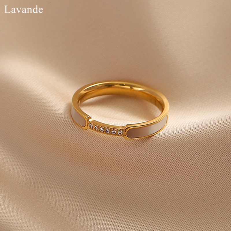 [LAVANDE] แหวนเหล็กไทเทเนียมทุกการแข่งขันหรูหรา Colorfast แหวนแหวนสาวเครื่องประดับคู่ของขวัญ J1Z4