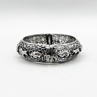กำไลฉลุลาย 12 นักษัตร กำไลแบบเต็มวง กำไลเงินแท้ 925 : DSP 925 Sterling Silver Cuff Bangle [GSPB0021]