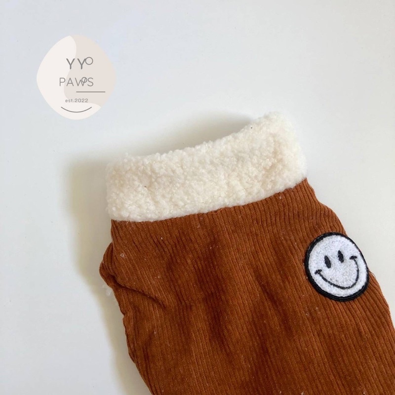 เสื้อกั๊ก smiley สินค้าพร้อมส่ง