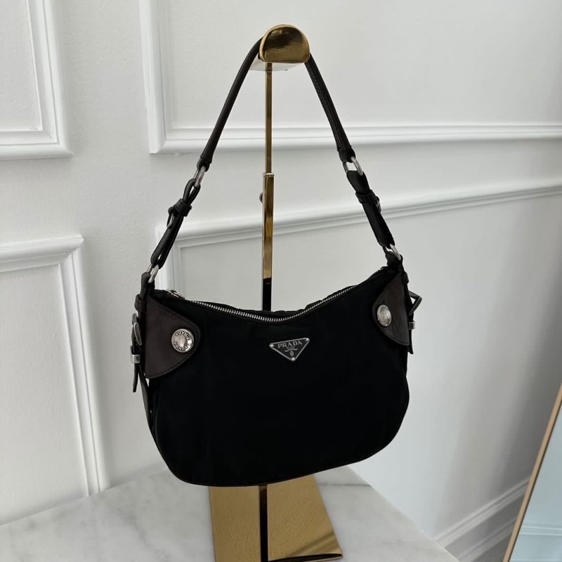 PRADA VINTAGE มือสอง ตำหนิใหญ่ไม่มี