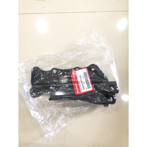 แป้นยึดเหล็กพักเท้าหน้าเวฟ125S/R/บังลม/🔹แท้ศูนย์ 50605-KPH-900