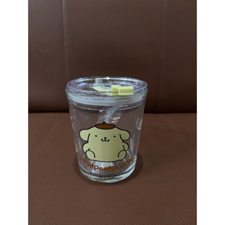 แก้วใสพร้อมหลอด Sanrio ลาย Pompompurin ของพรีเมียมเซเว่น