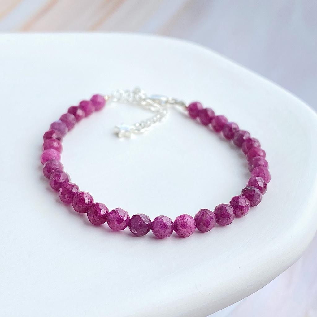 SERENA ✨  สร้อยข้อมือหินแท้ 4mm "ทับทิมธรรมชาติ" ประเทศกินี (Natural Ruby)