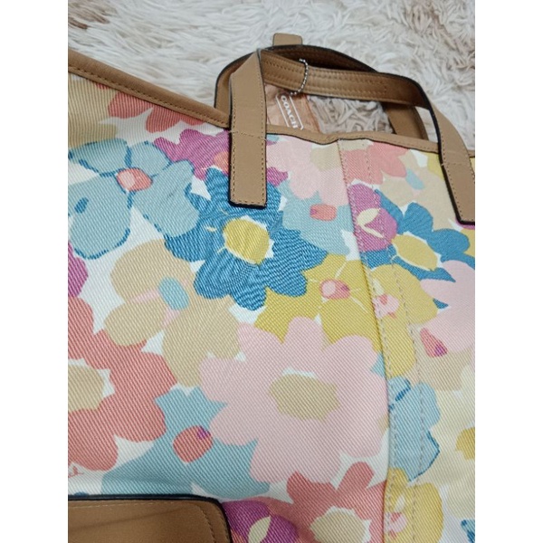 กระเป๋าสะพายCoach กระเป๋าลายดอก