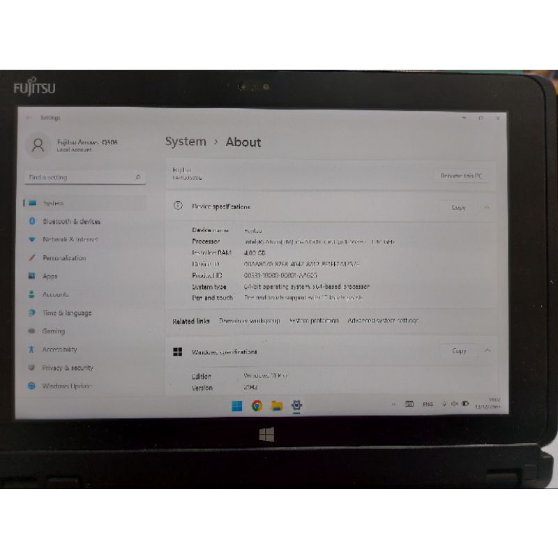 วินโดว์ แท็บเล็ต Fujitsu Arrows Tab Q506 ปรับลดราคา
