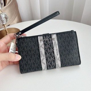 กระเป๋าMICHAEL KORS JET SET TRAVEL LARGE DOUBLE ZIP WRISTLET 35F2GTVW3B BLACK MULTI