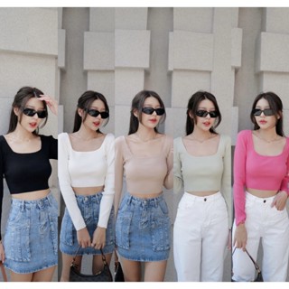 INTUON Masser crop  เสื้อแขนยาวครอป คอเหลี่ยม T-Shirtnists