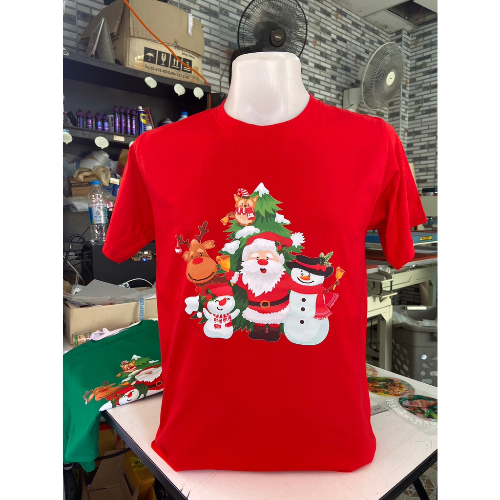 เสื้อยืดปีใหม่ คริสต์มาส Christmas สีแดง สีเขียว ผ้าCotton100% พร้อมส่ง
